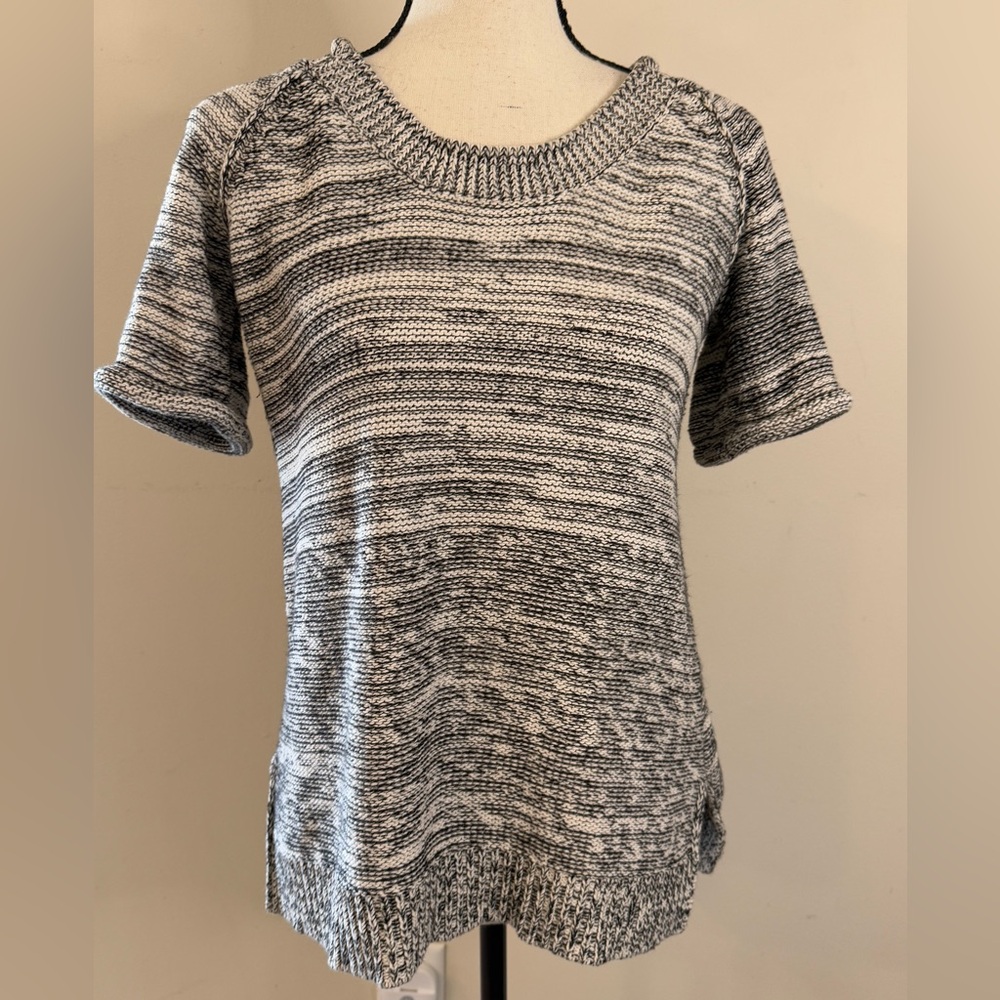 Cabi chunky knit short sleeve sweater heathered black cream SZ SM